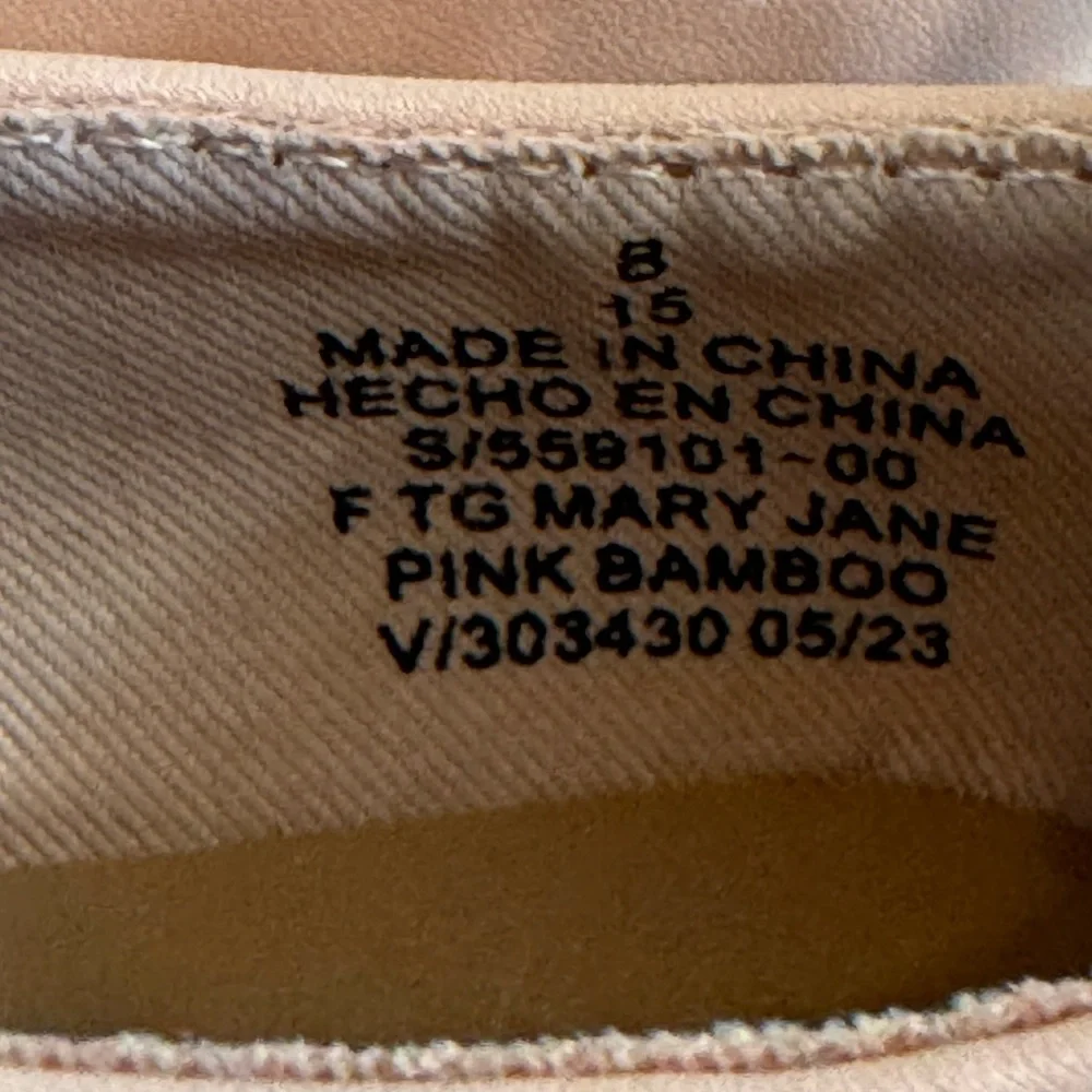 NWT Old Navy BAMBOO Pink Dress Shoes with Classic Mary Jane Style  size 8
